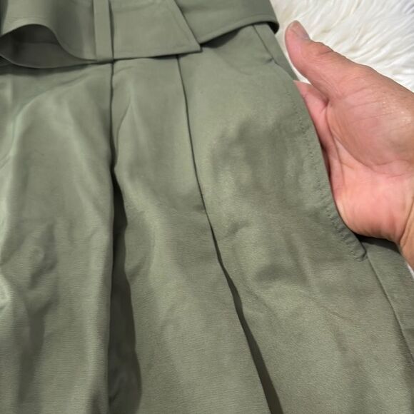 ELIZABETH AND JAMES Olive Green Women's Belted Shorts Size 6/28 - Picture 5 of 11